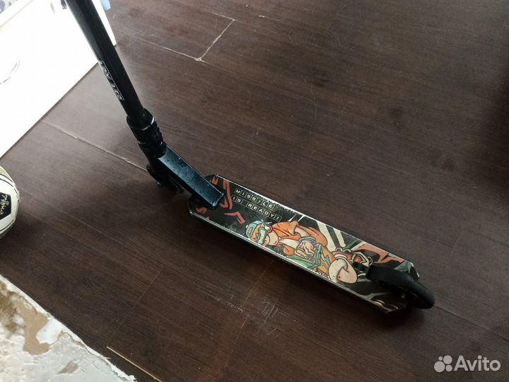 Трюковой самокат