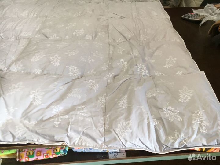 Одеяло пуховое