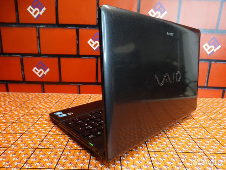 Ноутбук sony i5-1gen/Radeon 1GB/4 RAM/120 SSD