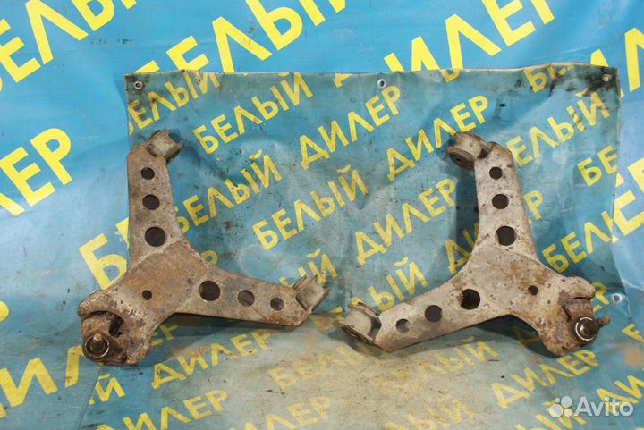 Передние рычаги KIA Sportage 1