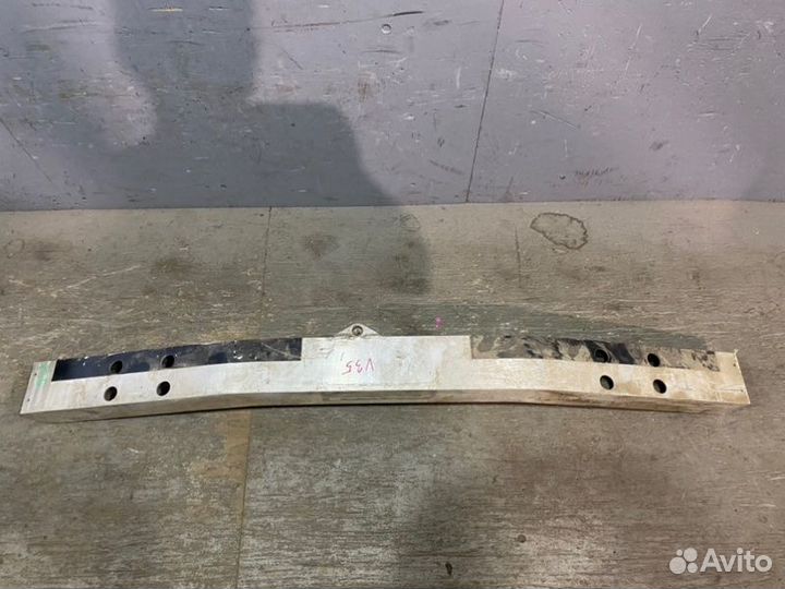 Усилитель бампера передний Infiniti G V35