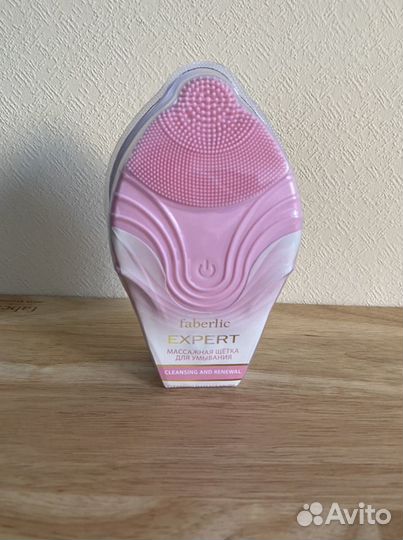 Массажная щетка для умывания