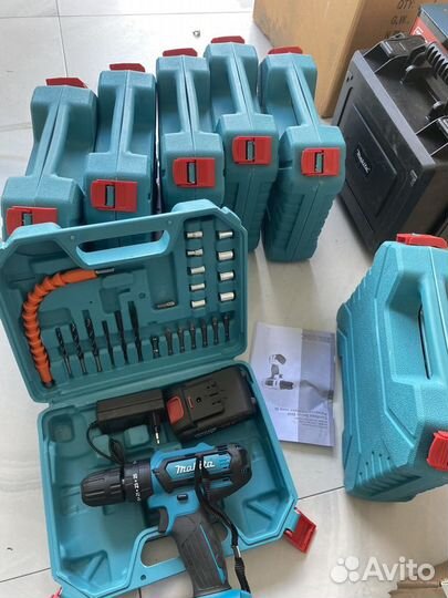 Шуруповерт makita 26 v (новые )