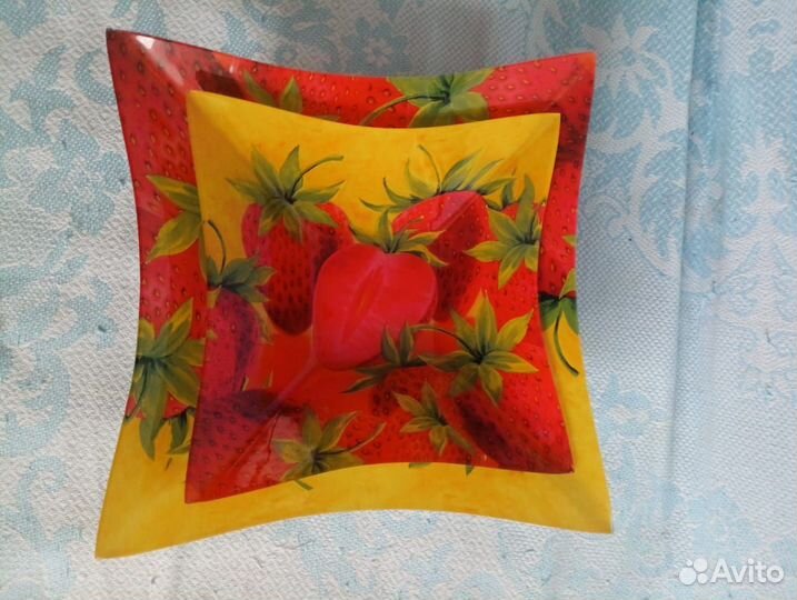 Набор стеклянных салатников