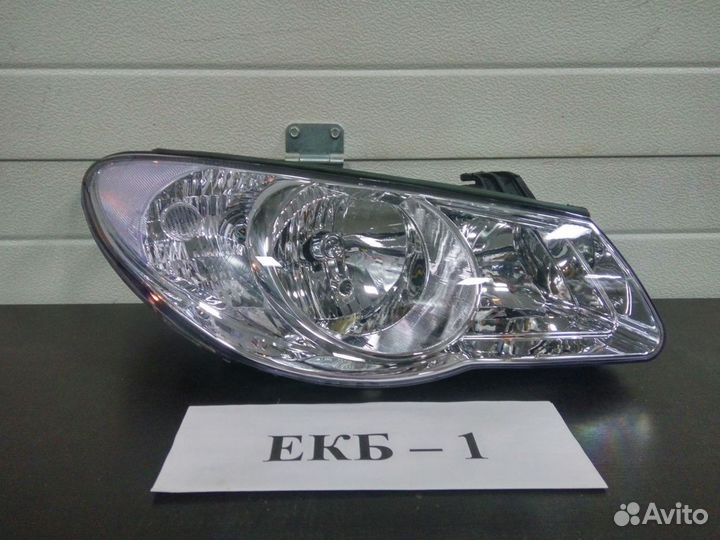 Фара правая Hyundai Elantra 4 нд 2006-2011