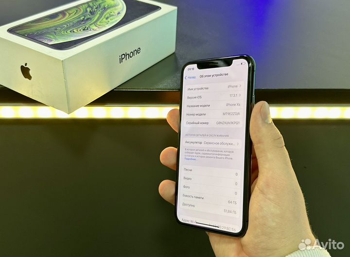 iPhone Xs, 64 ГБ