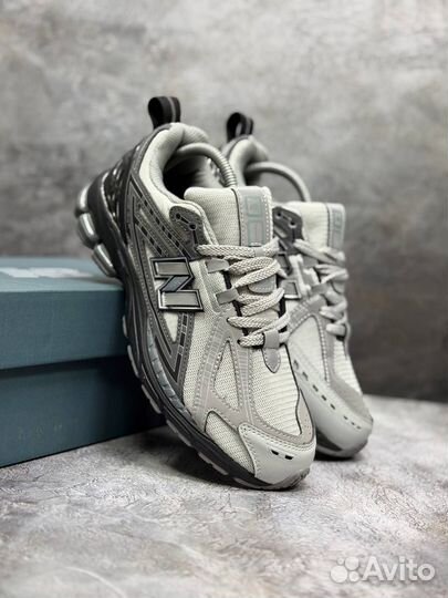 Кроссовки new balance 1906r