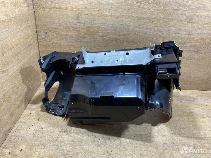 Бардачок Mercedes E W211