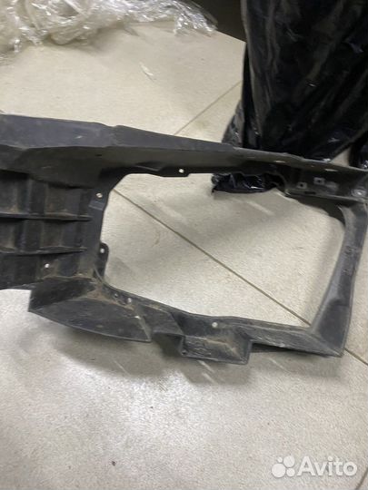 Подфарник правый на мерседес w222