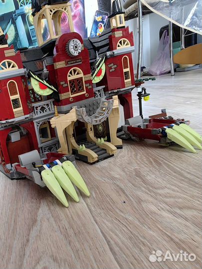 Lego hidden side замок