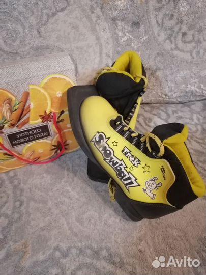 Лыжные ботинки детские р. 33