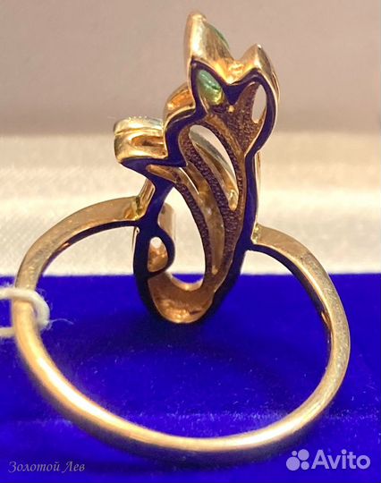 Серьги и кольцо золотые с бриллиантами