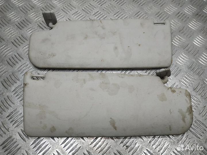 Солнцезащитный козырек Volkswagen Golf 5 2005