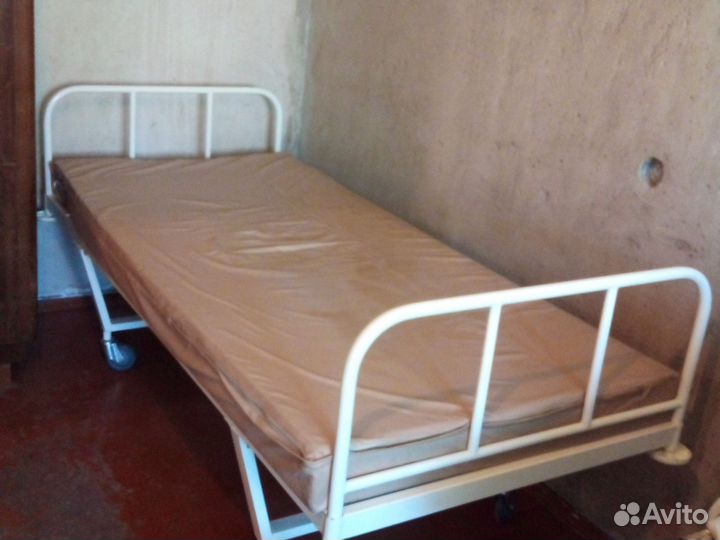 Кровать для лежачих больных