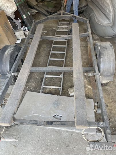 Лодочный прицеп