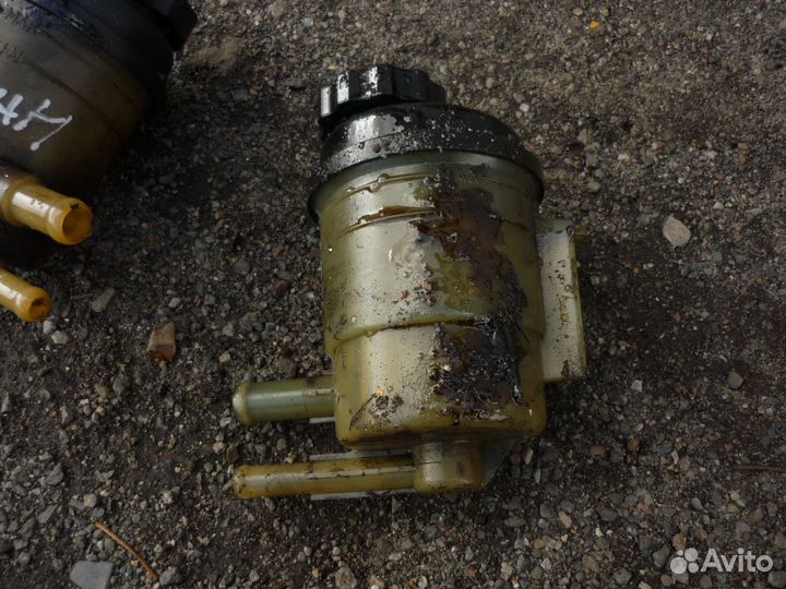 Бачок гидроусилителя руля Хундай Элантра 3 XD