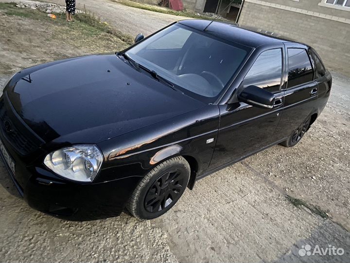 Приора 2010 читайте описание