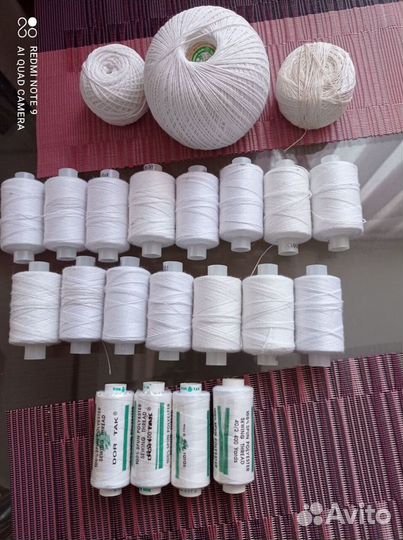 Нитки 100лл, ирис белый и пряжа остатки