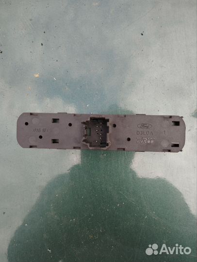 Блок кнопок Ford Fiesta MK5