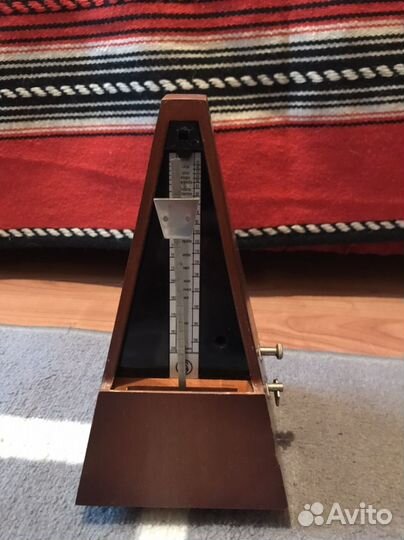 Метроном механический. ГДР