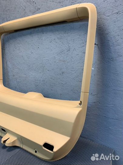 Накладка крышки багажника задняя Porshe Panamera