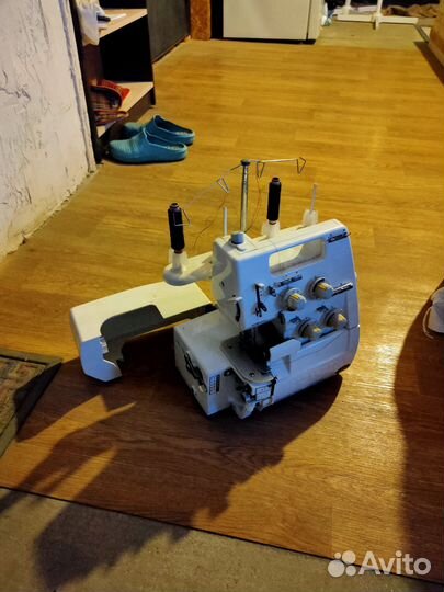 Оверлок 4х ниточный