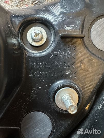 Фонари задние в крышку Toyota Camry V70 2020Дорест