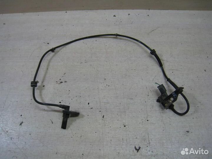 Датчик ABS задний правый Nissan Almera Tino 2005