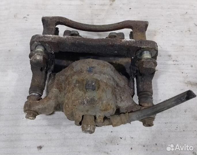 Суппорт тормозной передний левый Civic 5D Honda Ci