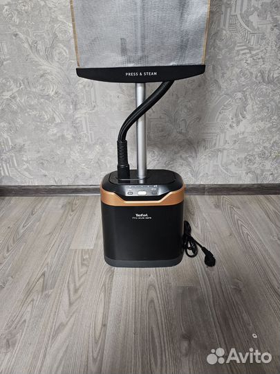 Отпариватель Tefal Pro Style Care