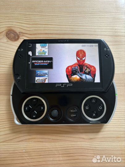 Sony PSP GO прошитая с играми