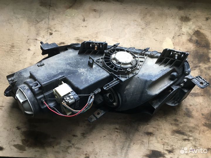 Фара правая Mazda CX 7