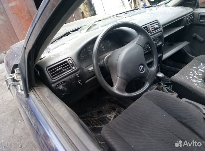 Опель вектра за запчасти