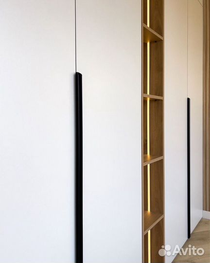 Шкаф распашной белый матовый