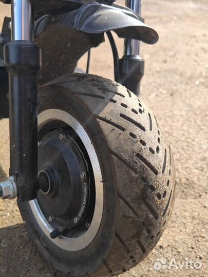 Электросамокат ultron T11