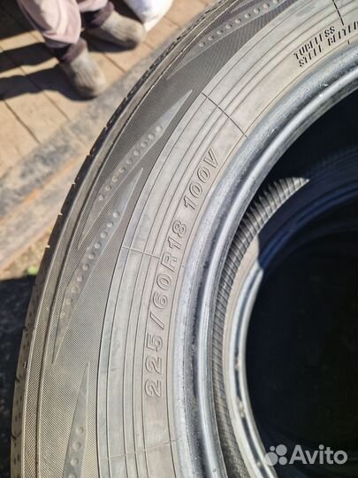 Yokohama BluEarth RV-02 225/60 R18