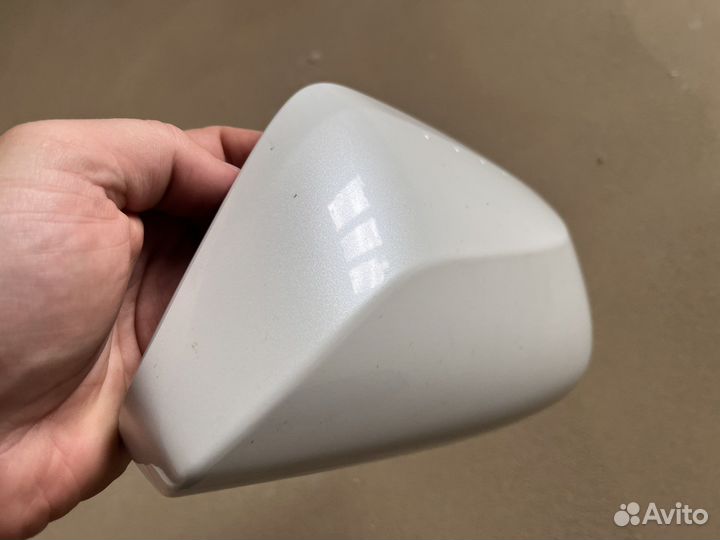 Накладка левого зеркала toyota camry 70