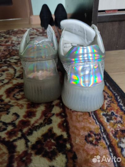 Нарядные кроссовки для девочки 34-35р