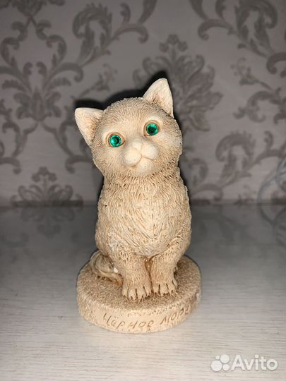 Статуэтка кота