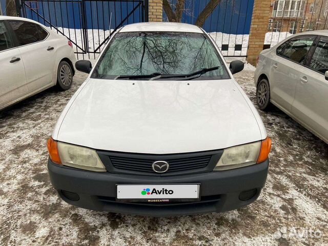 Mazda Familia 1.3 AT, 2002, 120 000 км