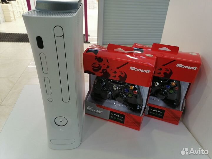 Xbox 360 Arcade 250 gb +2 джоя + 102 игрs