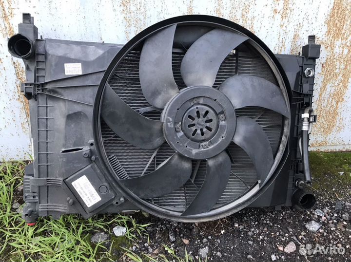 Электровентилятор Мерседес w203 w209 a2035000293