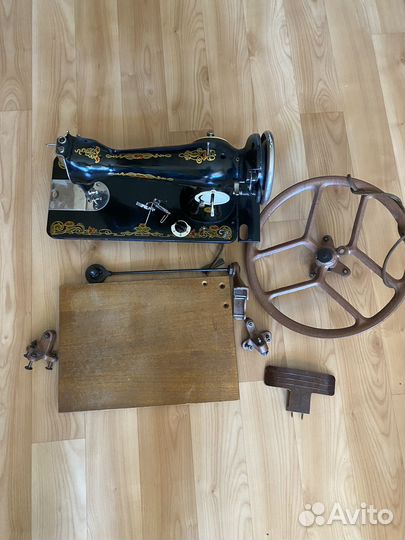 Швейная машина Подольск ножная