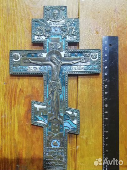 Старинный крест