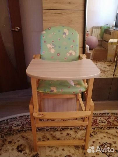 Стульчик для кормления