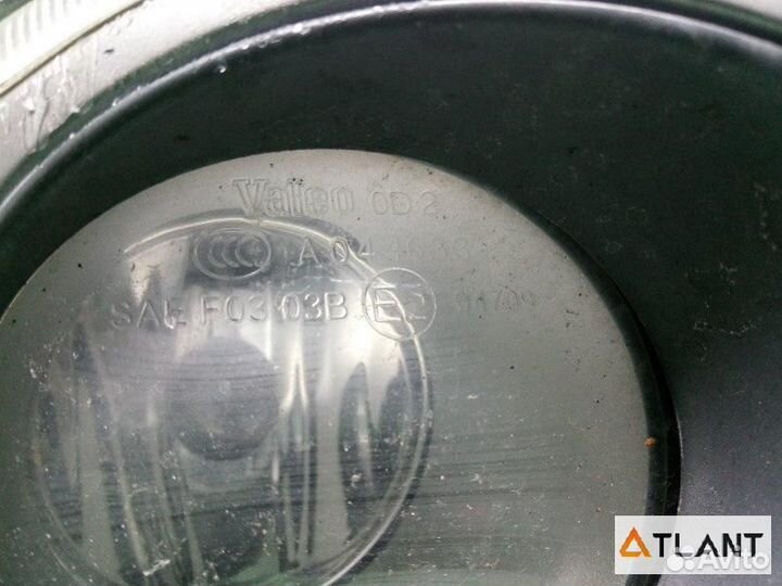 Туманка правая toyota prius