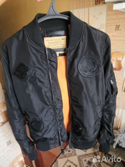 Бомбер alpha industries