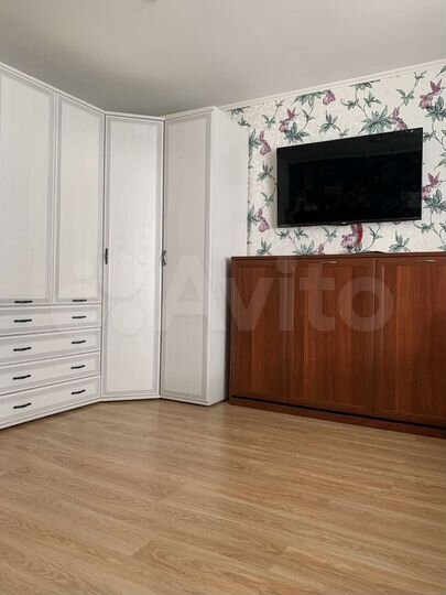 2-к. квартира, 76,9 м², 6/10 эт.