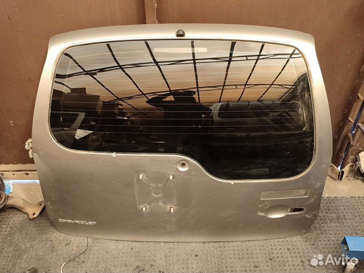 Дверь багажника Шевроле нива