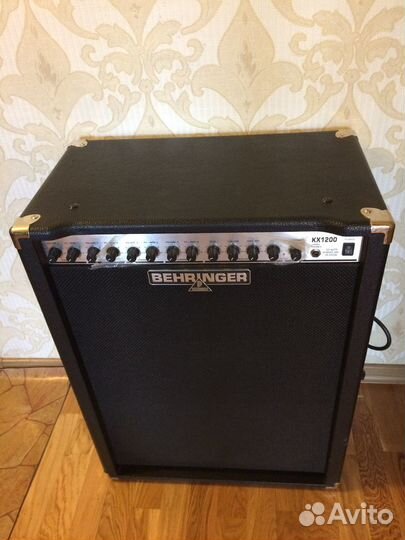 Behringer KX1200 - комбо для озвучивания эл. инстр